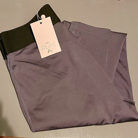 NWT! EUROPEAN BRAND. SO COMFY! NO SEE THROUGH SQUATS. BY ONLY PLAY! - Picture 2 of 2